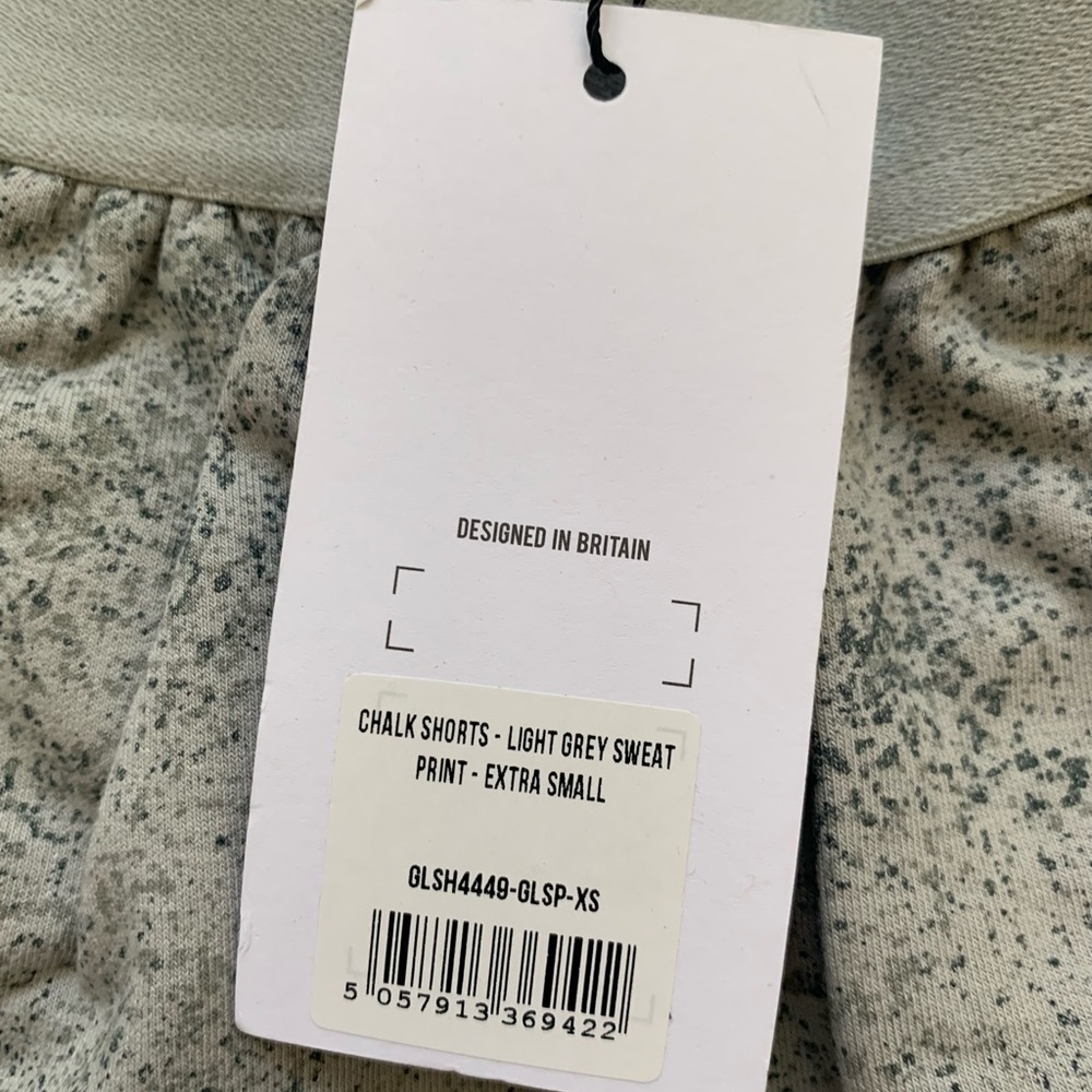 Gymshark chalk shorts - Picture 4 of 9